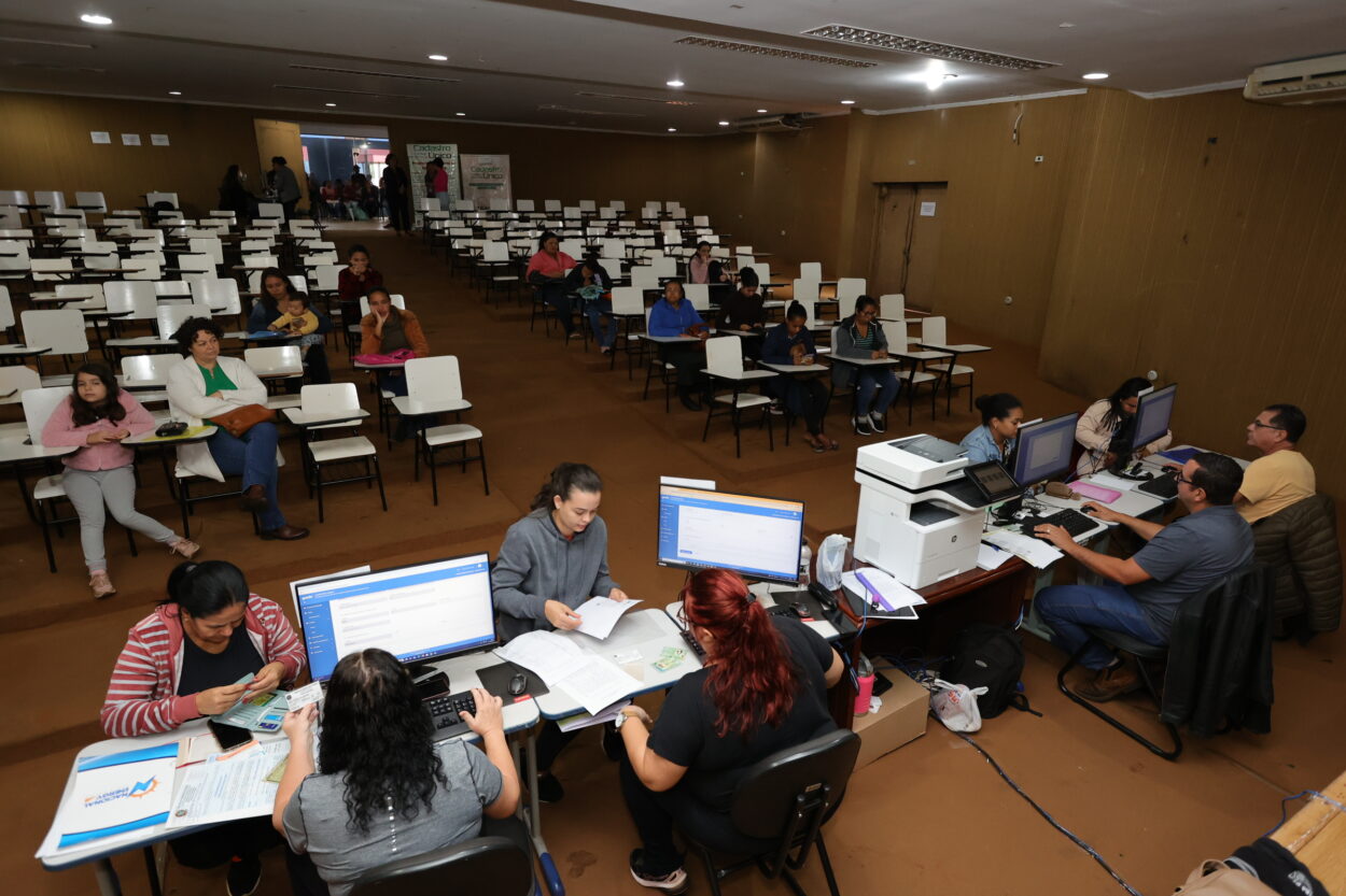 Prefeitura supera 14 mil atualizações do CadÚnico e transforma realidade das famílias