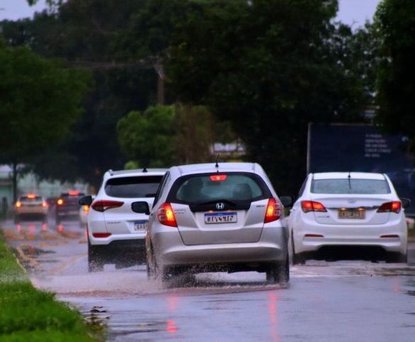 Dourados registra 20mm de chuva e segue sob aviso de tempestade