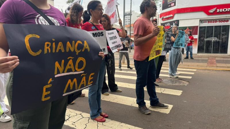 Movimentos protestam na Afonso Pena contra lei que proíbe aborto a crianças vítimas de estupro