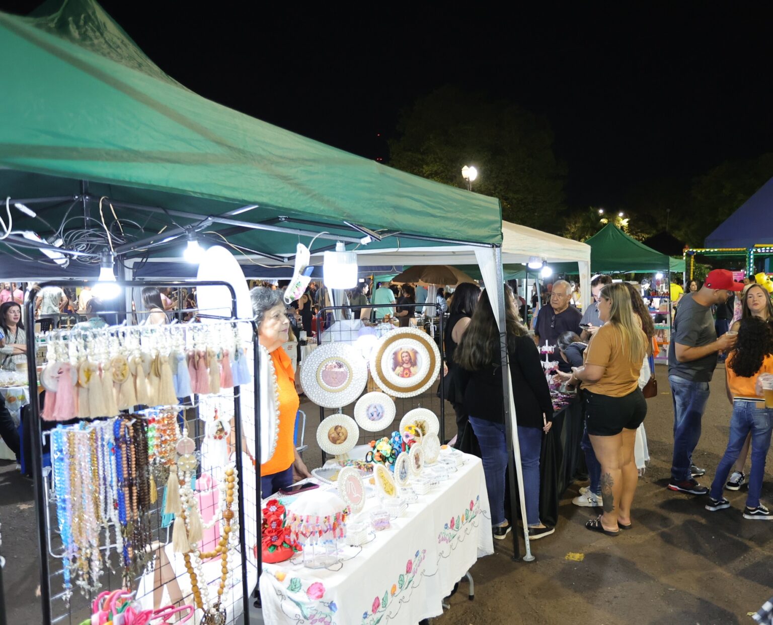 Prefeitura levará Feiras Criativas para o “Natal Encantado Dourados” como incentivo à arte