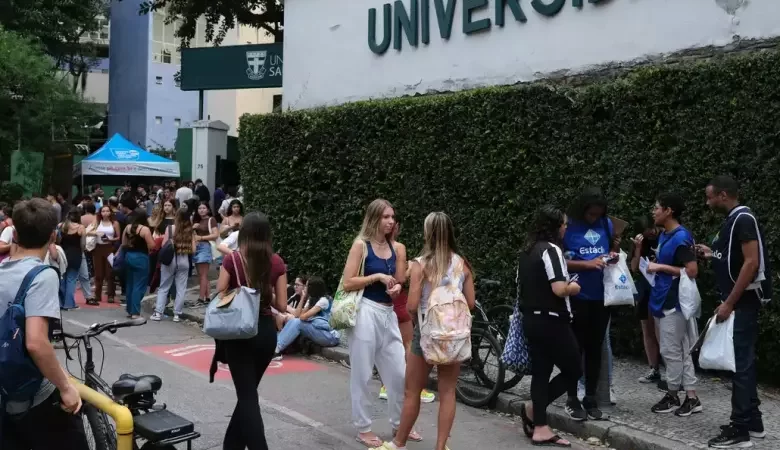 Enem 2025: candidatos fazem prova de matemática e ciências da natureza