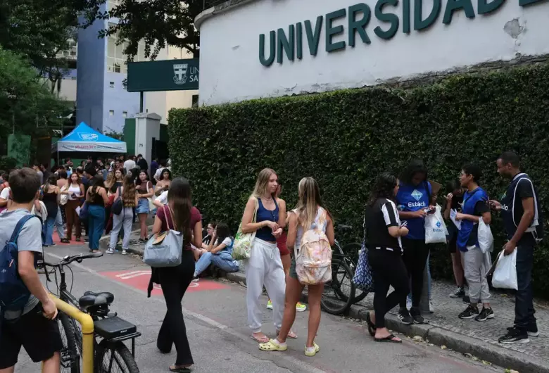 Enem 2025: candidatos fazem prova de matemática e ciências da natureza