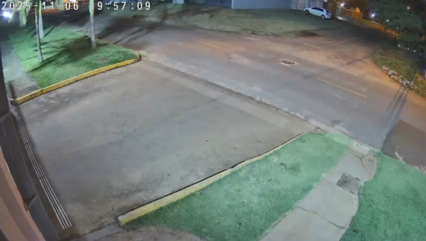 Motoentregador escapa de quatro assaltantes em Ponta Porã