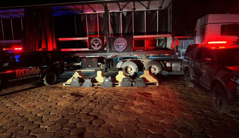 Caminhão carregado com cocaína é apreendido em MS