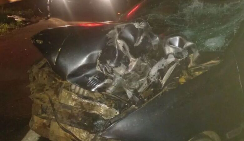 Duas pessoas morrem e crianças ficam feridas após acidente entre carro e moto