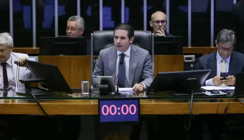 Câmara aprova texto para regulamentar pontos da reforma tributária