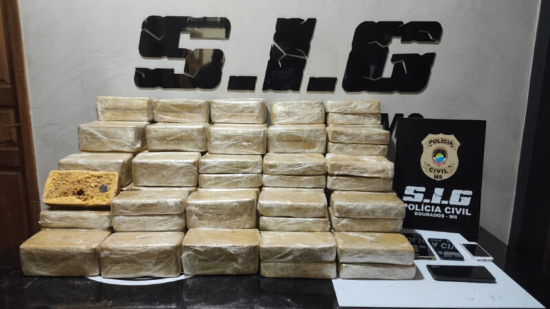 Sogro e genro são presos em Hilux com 158 quilos de pasta-base de cocaína em Dourados