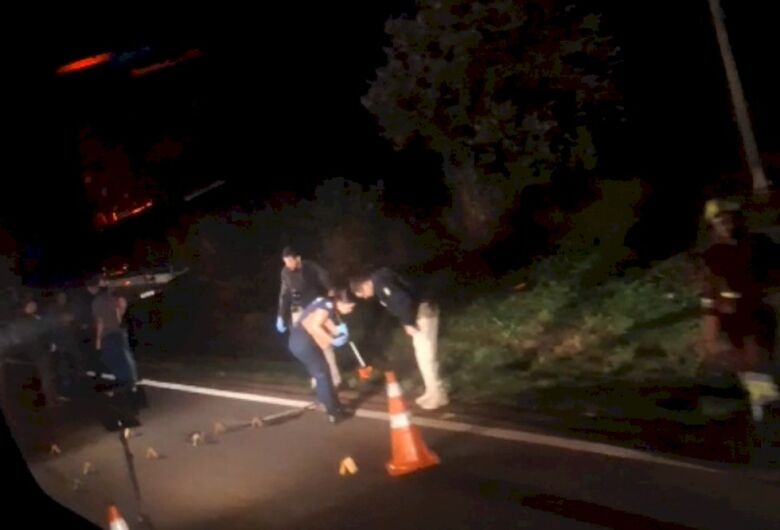 Homem morre baleado por policial após tentar agredir funcionários na BR-163