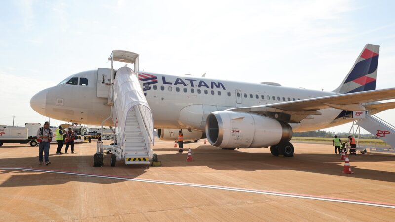 Com 11.849 passagens vendidas em 4 meses, Latam confirma voos diários em abril