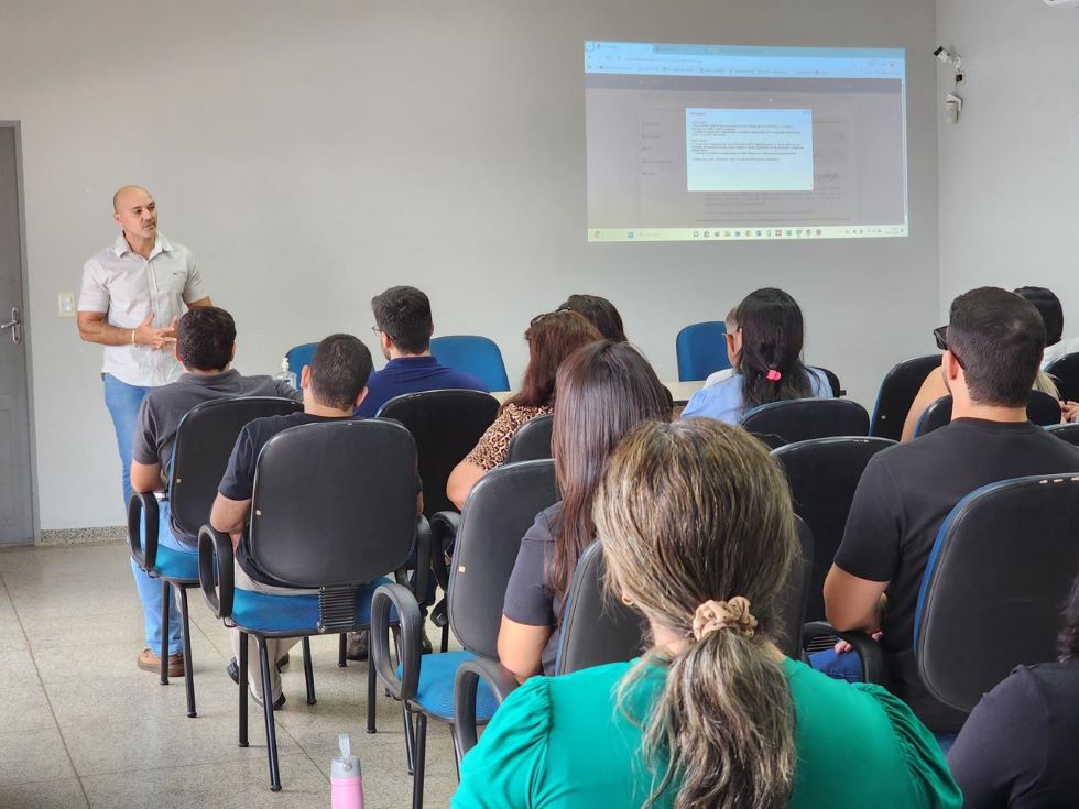 Prefeitura capacita servidores para adoção de sistema “Papel Zero” em pagamentos
