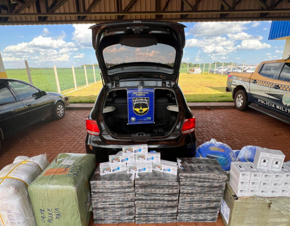 Polícia aborda veículos e apreende R$ 231,5 mil entre cigarros e remédios emagrecedores