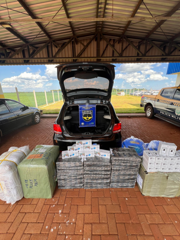 Polícia aborda veículos e apreende R$ 231,5 mil entre cigarros e remédios emagrecedores