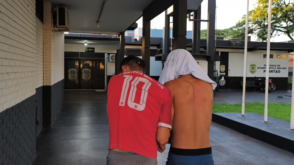 Irmãos acusados de tráfico de drogas no Jardim Maringá são presos pela Polícia Civil