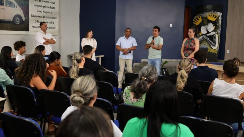 Prefeitura reúne cerca de 200 agentes educacionais para fortalecer a Educação Infantil