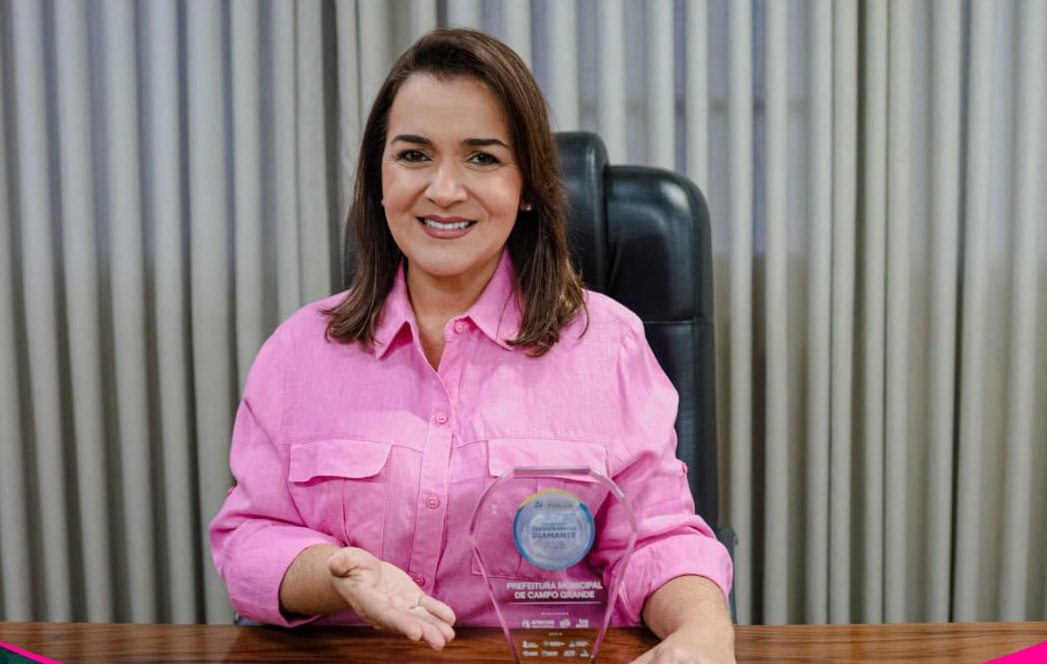 Juiz nega pedido de Adriane para impor censura nas redes sociais e cita liberdade de imprensa