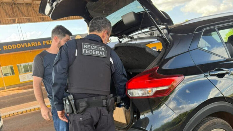 Em 4 dias, Receita apreende R$ 1 milhão em emagrecedores, celulares e cigarro do Paraguai