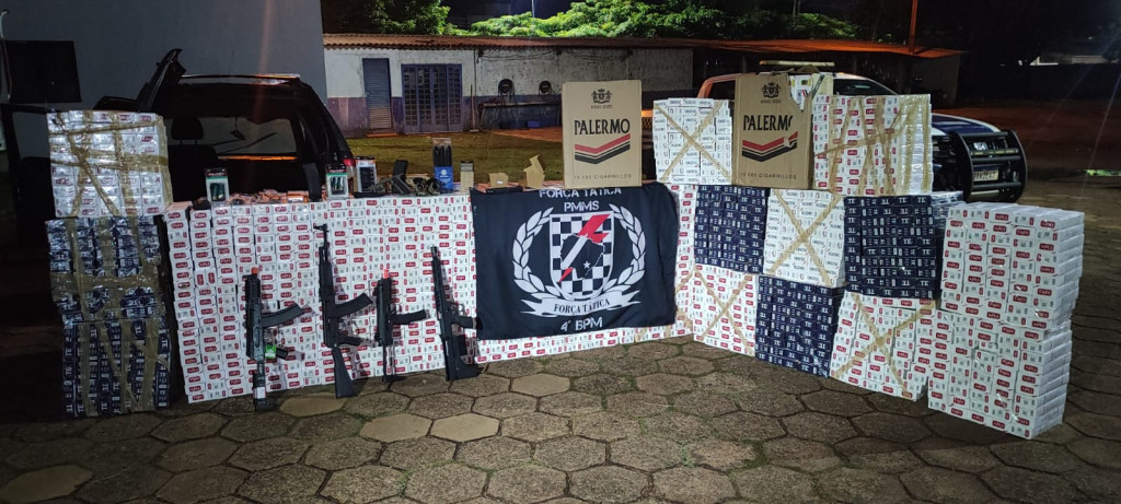 Polícia apreende cigarros e armamentos de airsoft na fronteira com o Paraguai