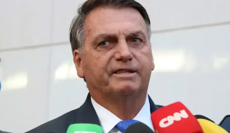 PGR dá parecer favorável à prisão domiciliar de Bolsonaro