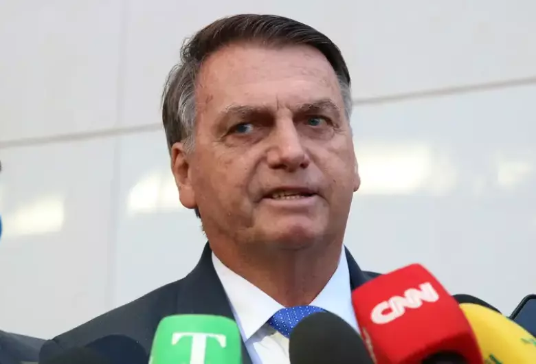 PGR dá parecer favorável à prisão domiciliar de Bolsonaro