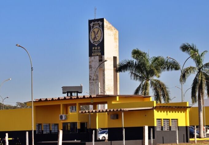 ‘Pente-fino’ na PED descobre esconderijo e apreende drogas em cela superlotada