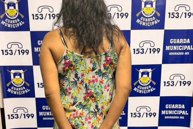 Após agredir mãe de 64 anos, mulher resiste à prisão e acaba detida em Dourados