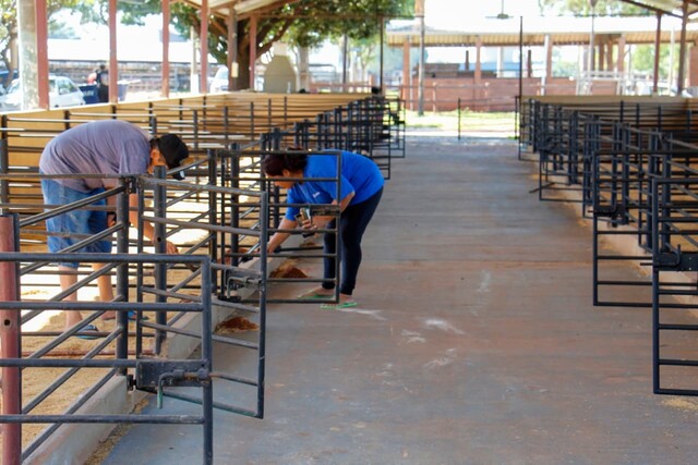 Expogrande começa a ganhar forma com montagem de estandes e palco