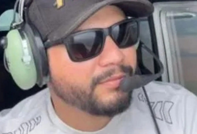 Piloto condenado por tráfico morre carbonizado em queda de avião