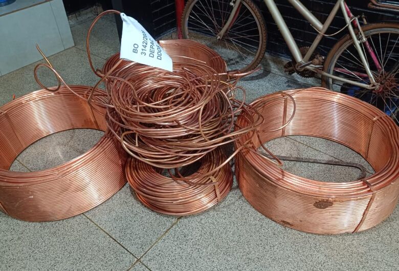 Trio é preso por furto de cerca de 360 quilos de fios de cobre 