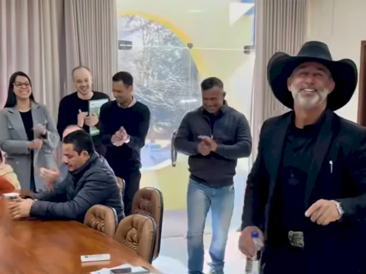 MPE quer multa para prefeito que recebeu e pagou salário irregular a vice e secretários