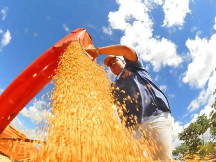 Atividade econômica brasileira cresce 0,6% em fevereiro