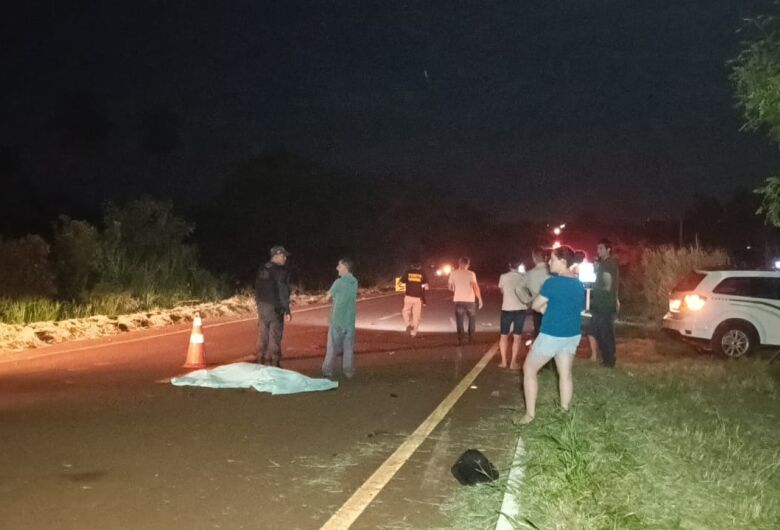 Colisão entre moto e carro mata mulher na MS-379