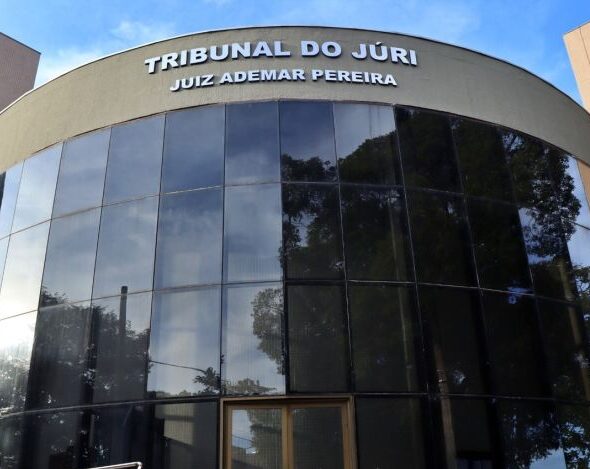 Trio acusado de executar mecânico dentro de oficina em Dourados vai a júri popular na quinta