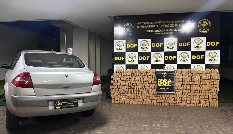 Perseguição termina com apreensão de mais de meia tonelada de maconha