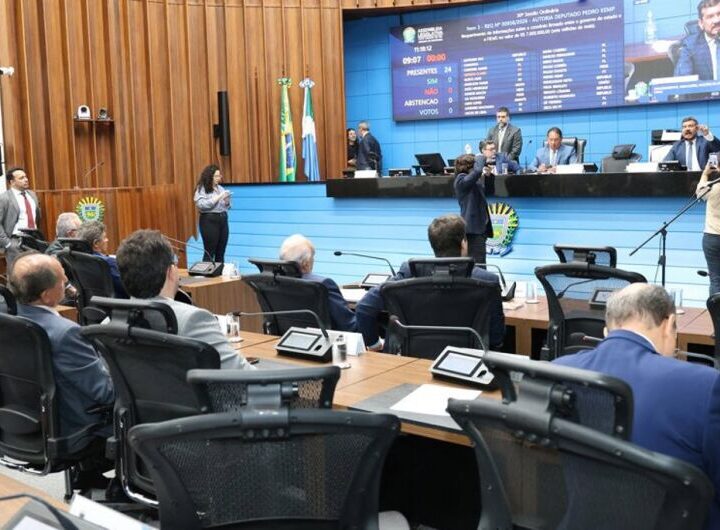 Deputados votam quatro projetos na sessão ordinária desta quinta
