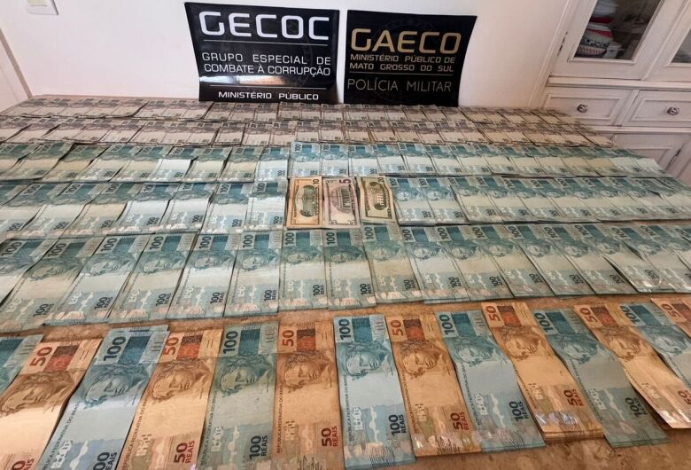 MP apreende quase R$ 500 mil durante operação contra fraudes em contratos de tapa-buracos