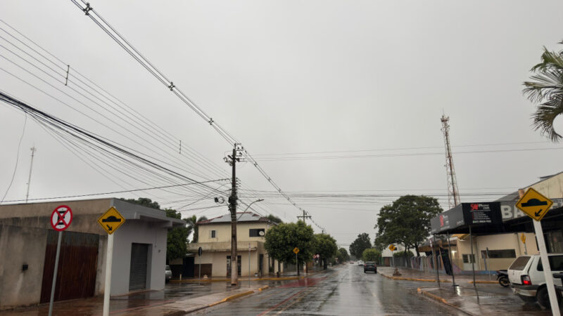Dourados tem 41 mm de chuva, temperatura despenca e frio aumenta neste sábado