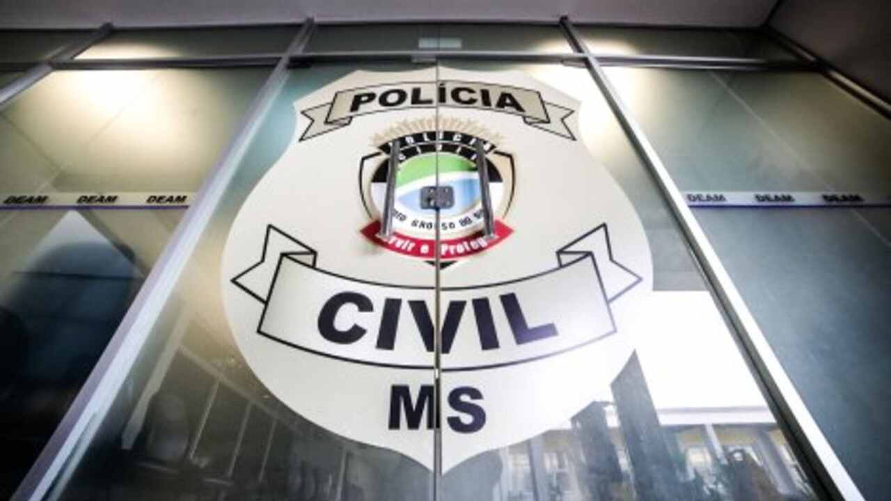 Mulher é jogada de carro em movimento e atropelada na BR-262 no Indubrasil