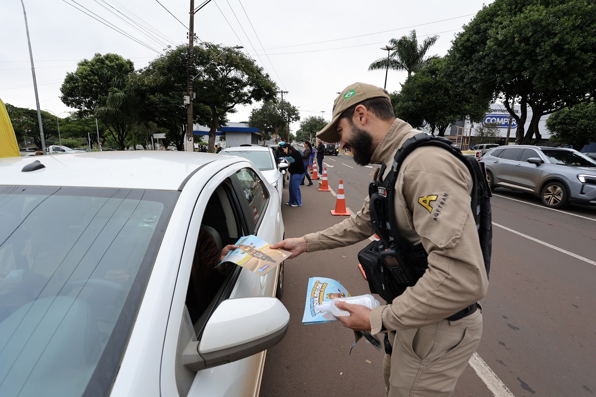 Prefeitura leva blitz educativa à Marcelino Pires e reforça conscientização no trânsito 