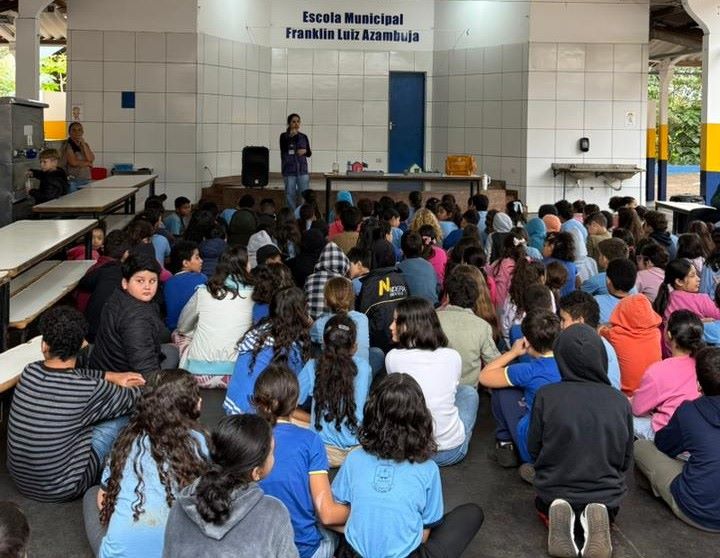 Prefeitura ensina prevenção ao mosquito Aedes aegypti para alunos da rede municipal