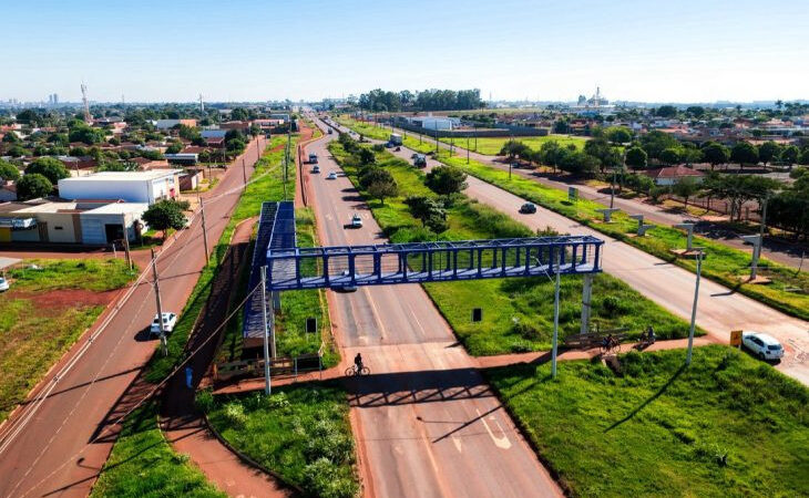 Obra de passarela na MS-156 busca reduzir riscos em trecho de alto fluxo