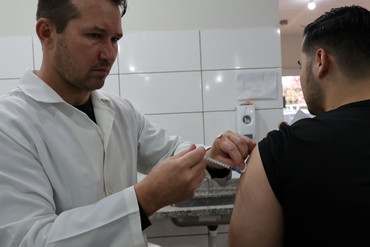 Prefeitura amplia vacinação contra Influenza para toda população a partir desta sexta-feira