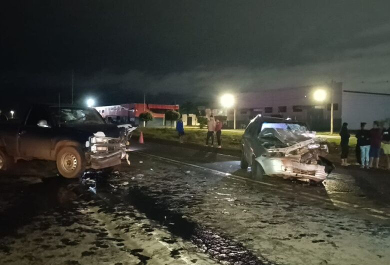 Homem morre em colisão entre veículos na BR-463 em Dourados
