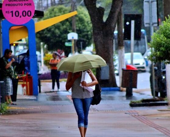 Dourados segue em alerta após domingo de chuvas intensas
