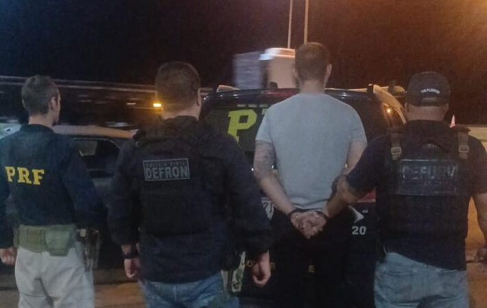 Polícia Civil e PRF interceptam suspeitos de furtos de veículos na fronteira