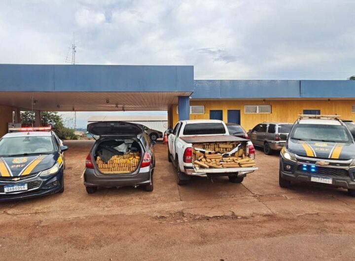 Veículos abarrotados com maconha são apreendidos após perseguição