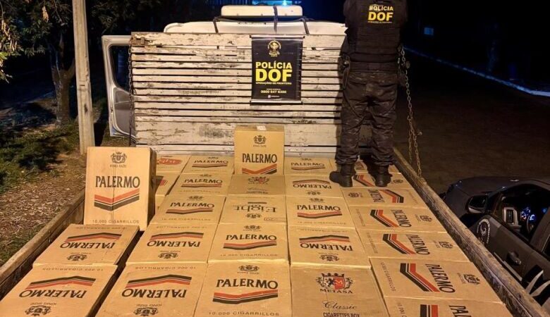 Caminhão carregado com cigarros contrabandeados é apreendido