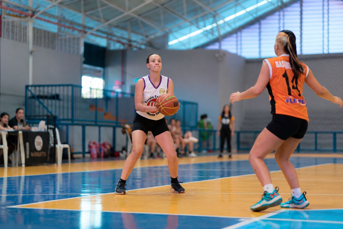 Jogos de Outono de Dourados têm finais do vôlei e basquete nesta sexta-feira