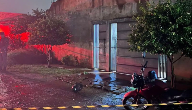 Confronto com policiais do Choque termina com homem morto