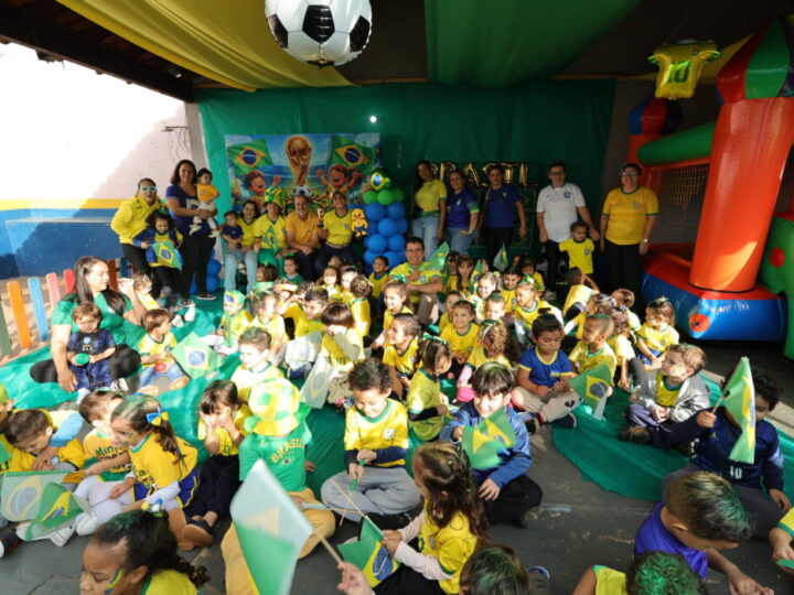 Prefeito participa da Festa da Copa em Ceim e destaca importância do civismo na infância