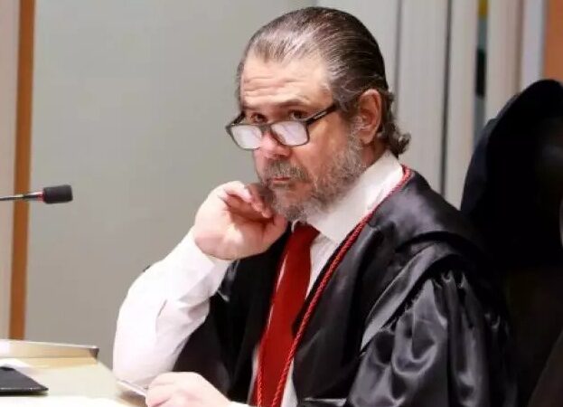 “Eu só quero que alguém me ajude”, diz idoso que apelou até ao TJ por cirurgia na Capital